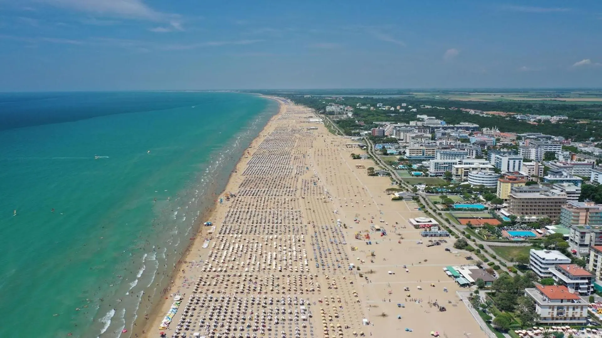 Relaxing Studio Apartment With Sea View And Ac Bibione Italia